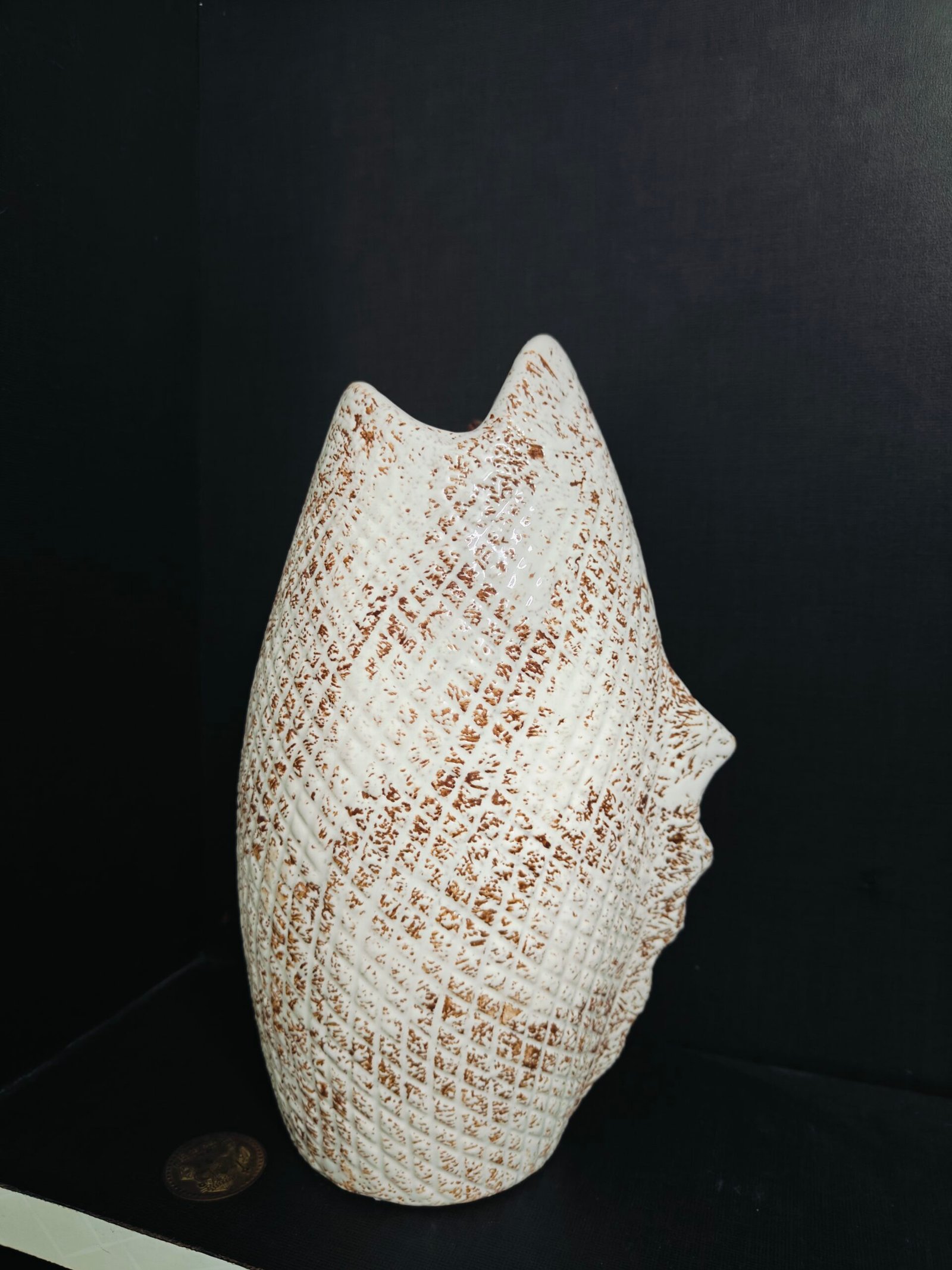 Ceramic Fish Vase (10") : White & brown
