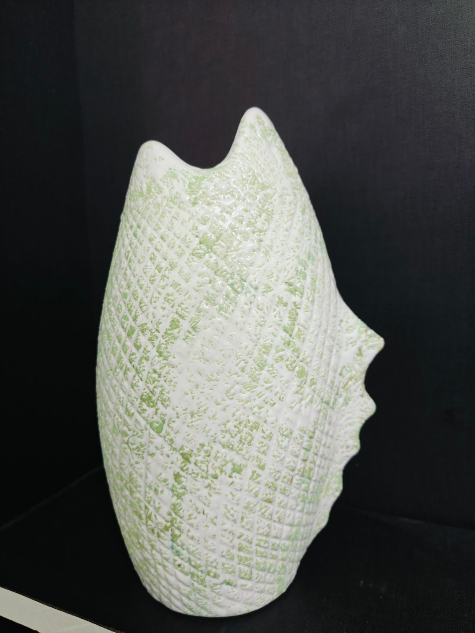 Ceramic Fish Vase (10") : White & Brown