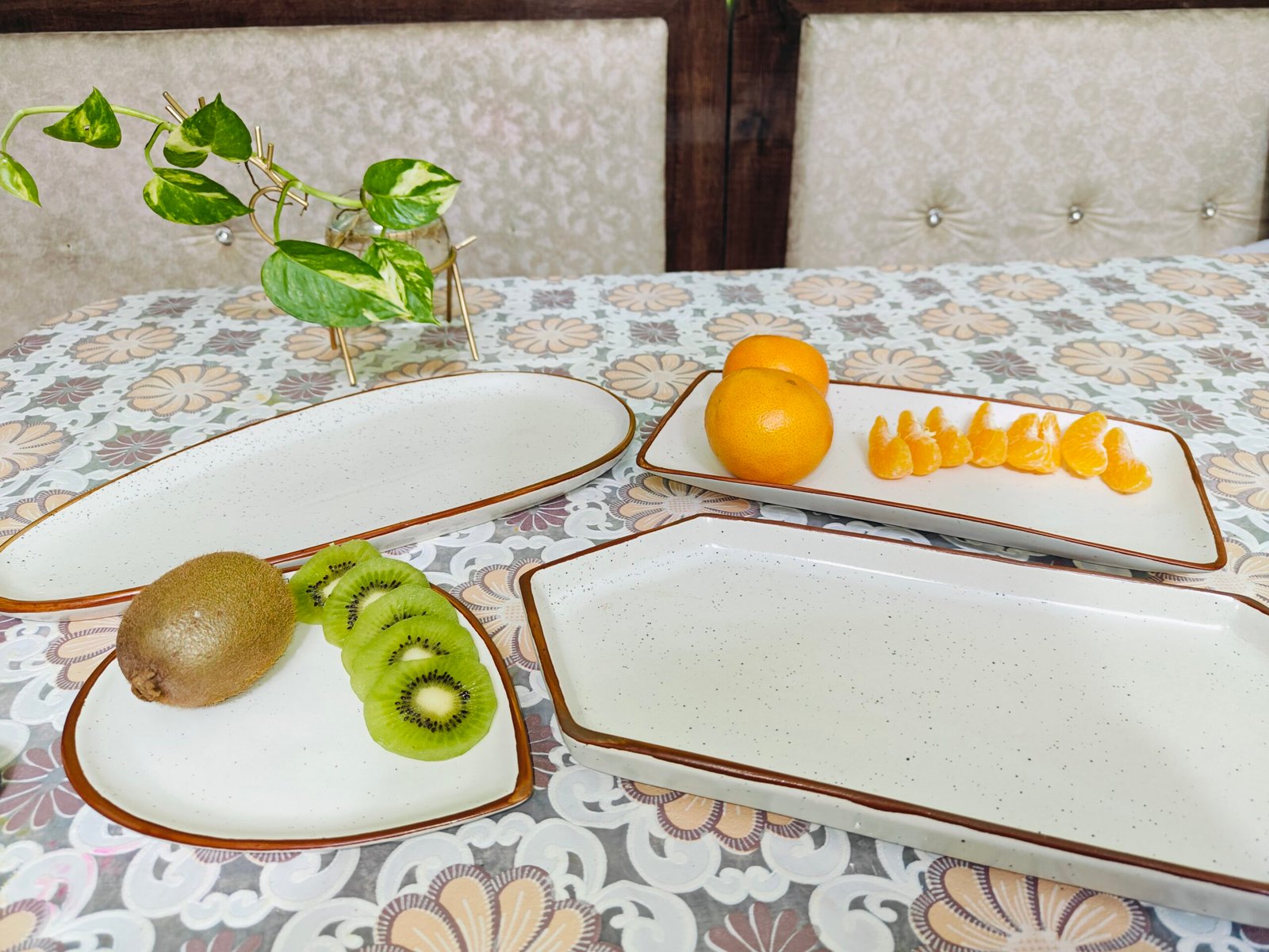 Ceramic Platters Set (set of 4) : Off-White with Brown Border
