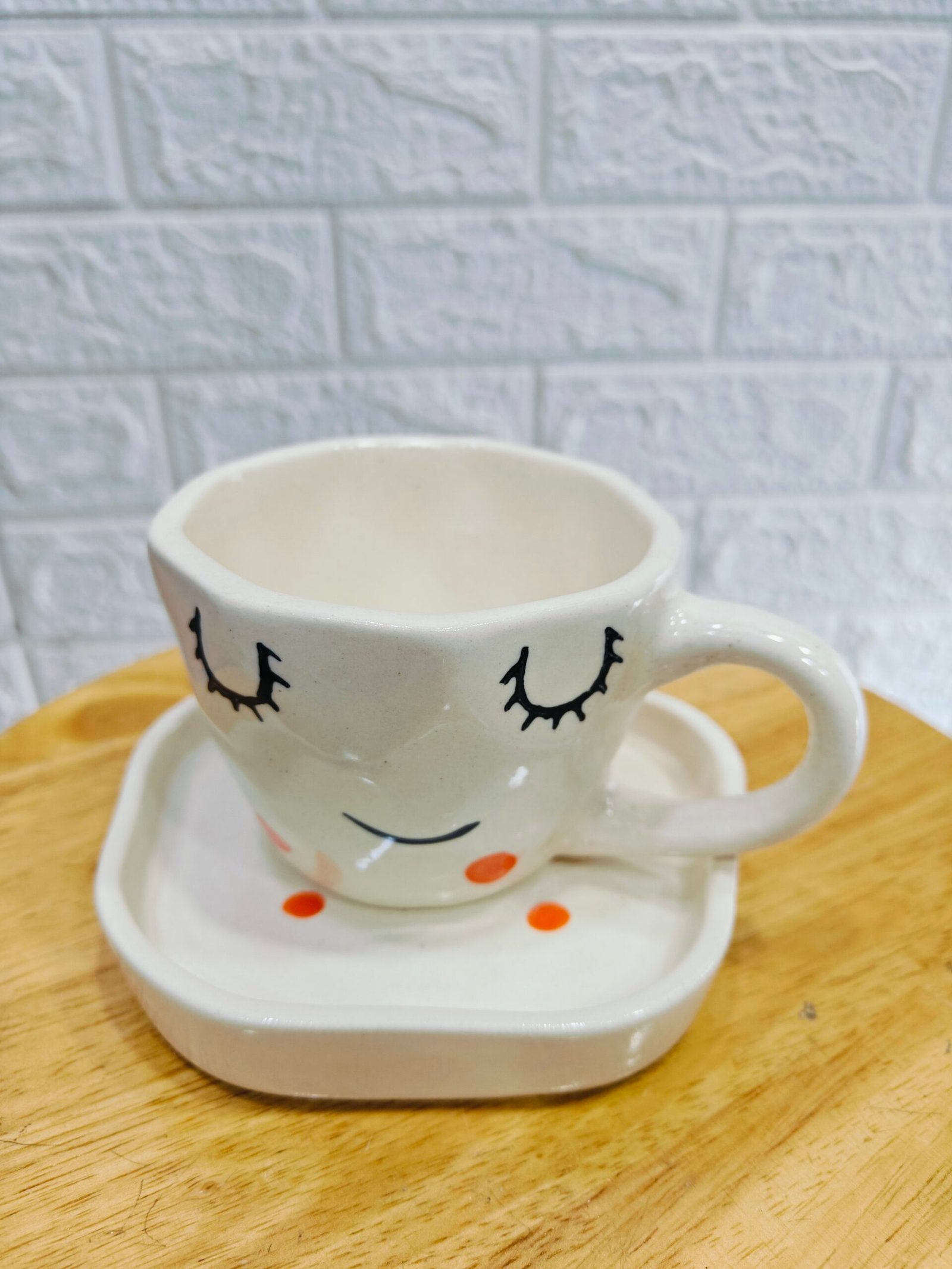 Ceramic Mug with Saucer: Smiley print(200ml)