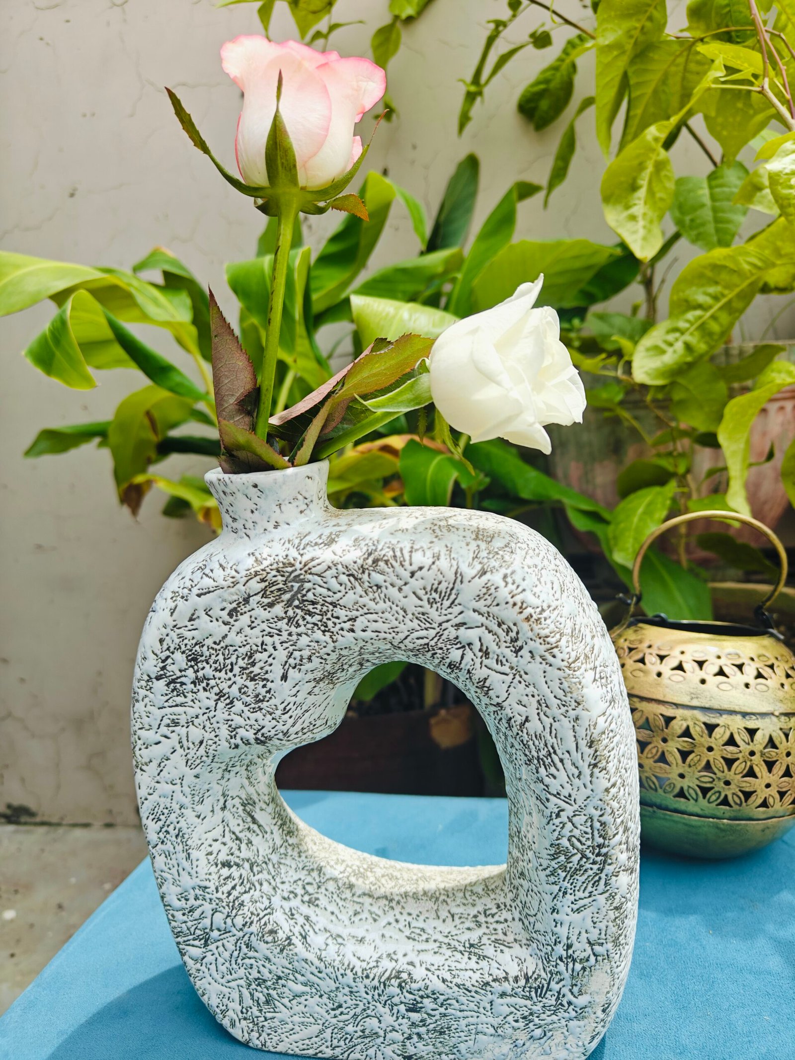 Ceramic Heart Vase: Black Texture(9")