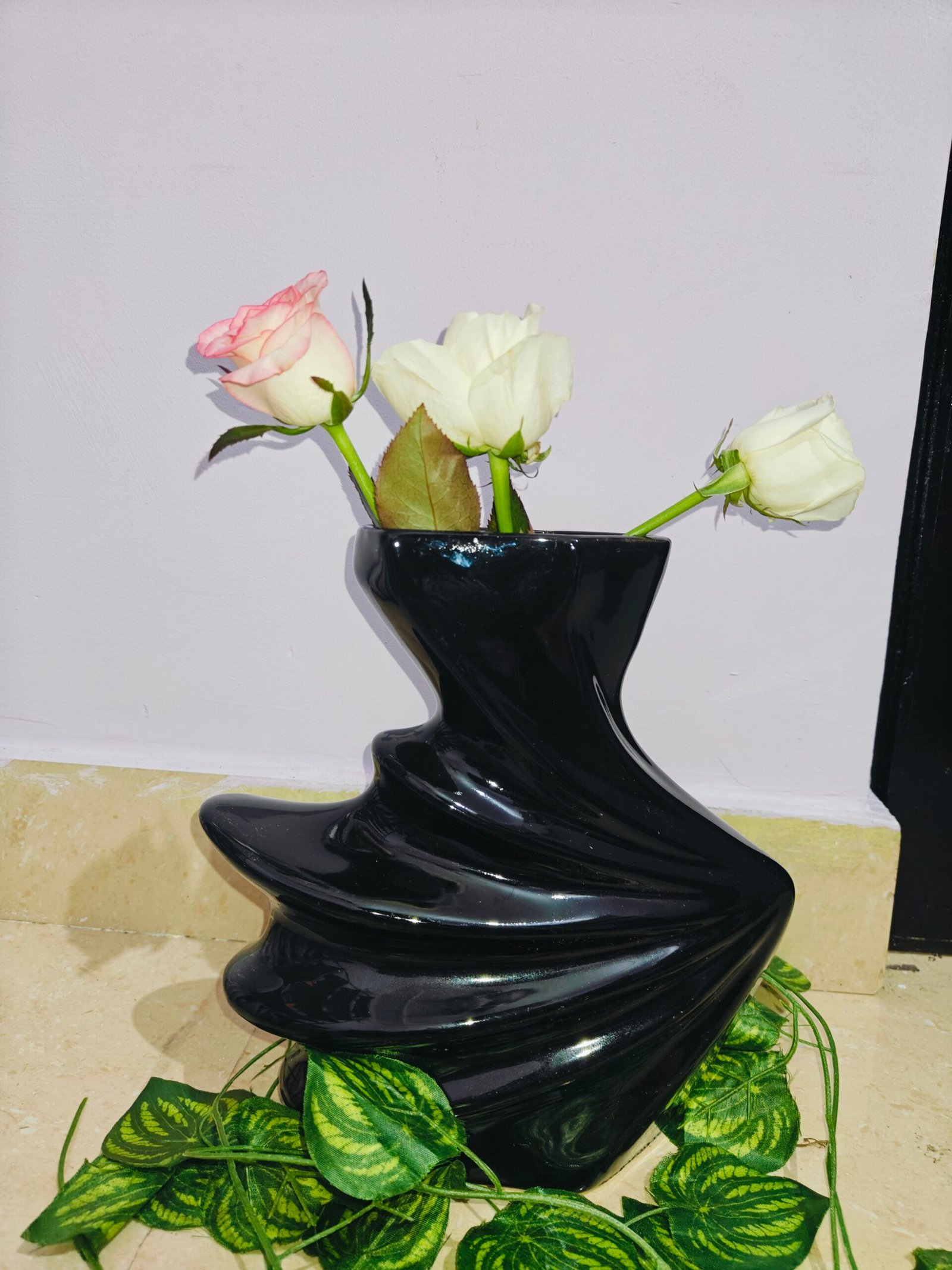 Ceramic Vase : Black Glossy (10")